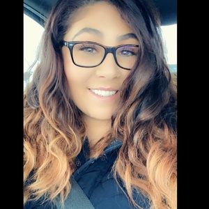 Meet your Posher, Ashleigh